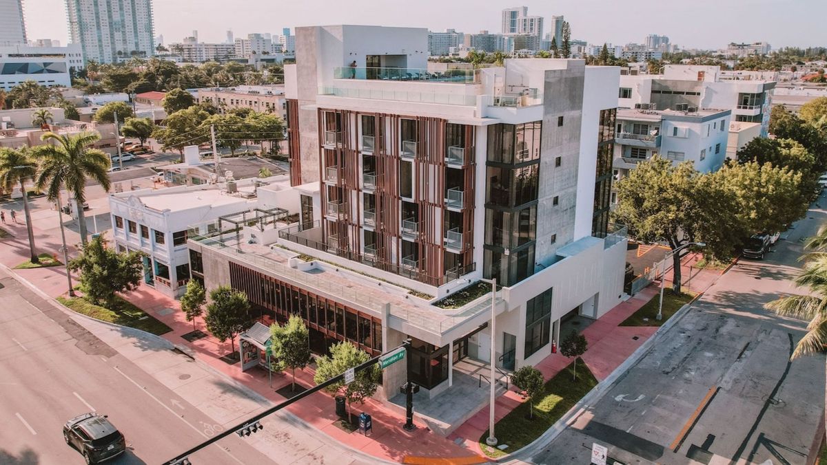 Tanto Upsun Hotel (foto) como The March se encuentran en una zona ideal para recorrer Miami Beach. Tanto Upsun Hotel (foto) como The March se encuentran en una zona ideal para recorrer Miami Beach.