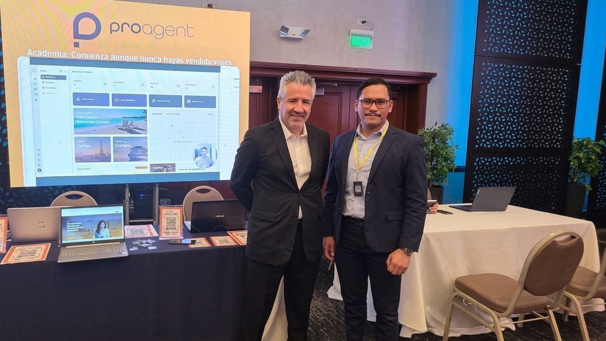 Fabián Manotas, director de Ladevi Colombia, Perú y Ecuador; y&nbsp;José Camino, líder de Ventas de ProAgent.