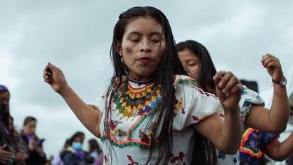Descubre las comunidades indígenas de Colombia que guardan un legado cultural invaluable.