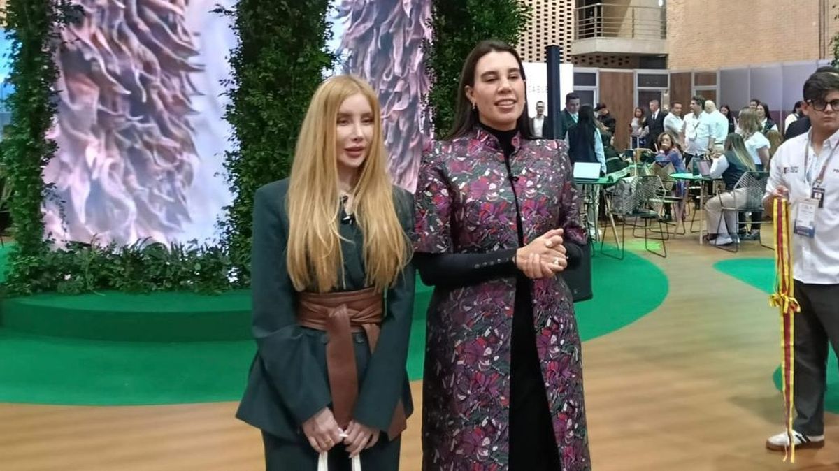 Inauguración de stand del Ministerio de Comercio, Industria y Turismo.