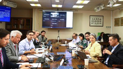 40 horas: Ley avanza a fase final de aprobación