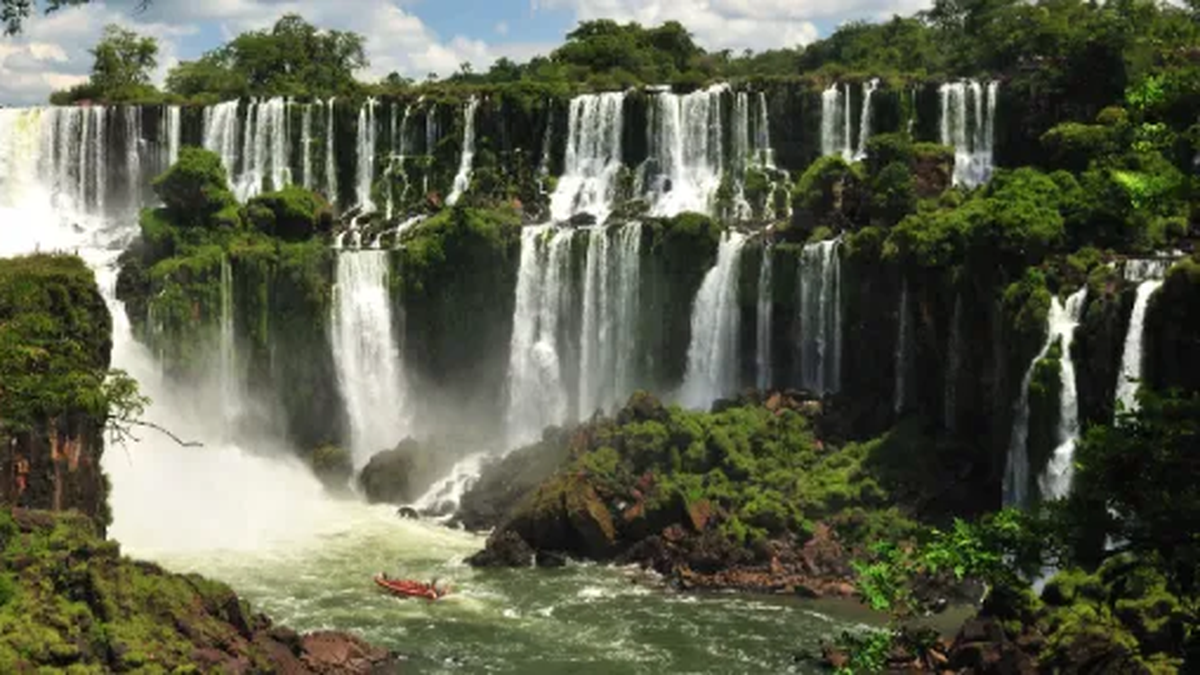 télex rápido Prestador Cataratas del Iguazú: cuánto cuesta el alquiler de un auto para 5 personas