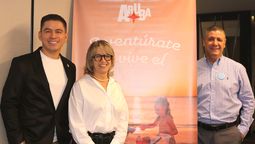 Germán Barajas, gerente general de Full Trips; Claudia Delgado, representante de Ventas de la Autoridad de Turismo de Aruba para Colombia y Ecuador; y Juan Carlos Camacho, gerente de The Travel Planner.
