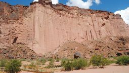 El imponente paisaje de los paredones de Talampaya.