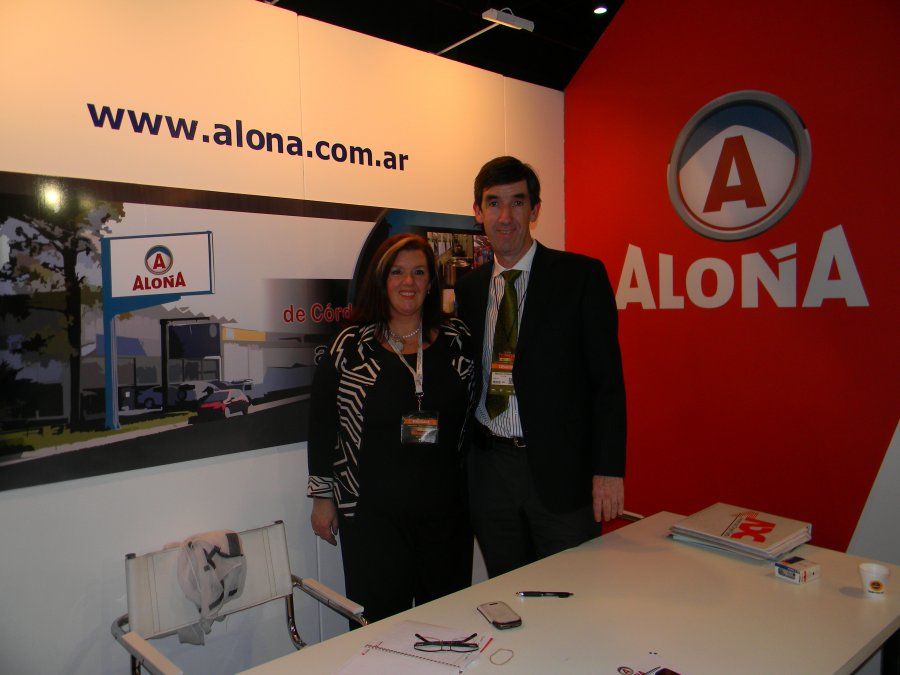 Amaya Uribarren y Marcelo Uribarren, director de Aloña.&nbsp;