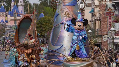 Los nuevos espectáculos de Disneyland Resort ofrecerán propuestas entretenidas a toda hora y para todas las edades.