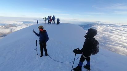 Volcán Cotopaxi reabre progresivamente para su ascenso a la cumbre