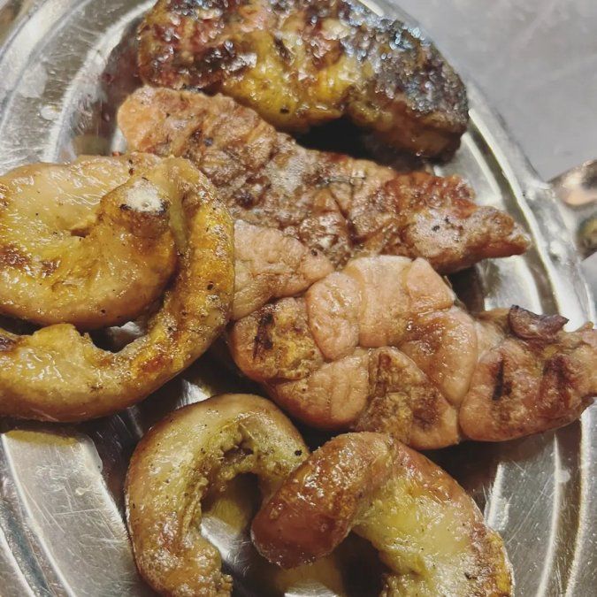 El Boliche de Dario se ubica en AV. Canónigo C del corro 399, Ciudad de Buenos Aires.