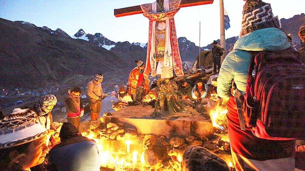 Cusco fue el escenario de la celebración de los 11 años de la declaratoria como patrimonio mundial a la fiesta del Qoyllur Riti. - Ladevi Medios y Soluciones Cusco fue el escenario de la celebración de los 11 años de la declaratoria como patrimonio mundial a la fiesta del Qoyllur Riti.