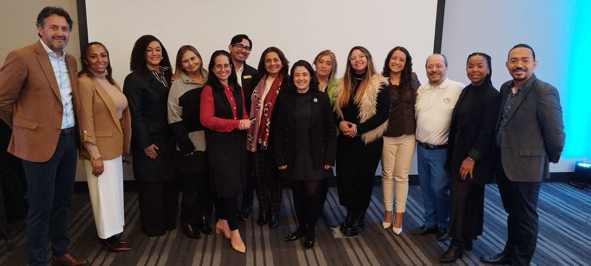El equipo de Hyatt Inclusive Collection junto a representantes de algunos de los turoperadores autorizados.