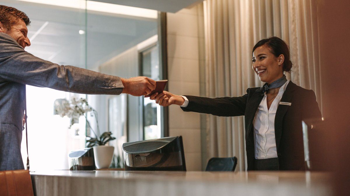 Vacaciones en España: los hoteles ya no pueden fotocopiar pasaportes o DNI en el check-in.