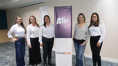 Capacitación para agentes de viajes organizada por HotelDO y la Autoridad de Turismo de Aruba.