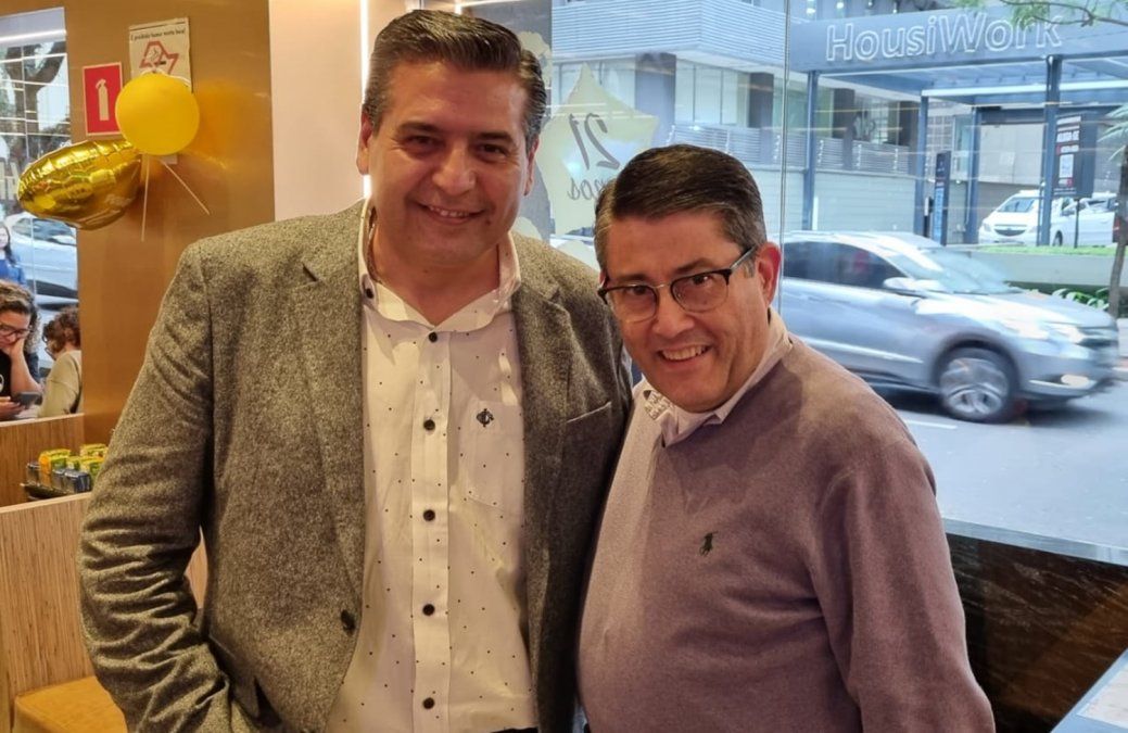 Ricardo Sosa, del Inprotur, y Luiz Texeira, de Gol Linhas Aereas.