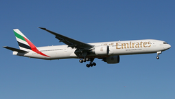 Emirates fue autorizada para operar vuelos desde y hacia Colombia.