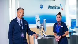 American Airlines simplificó los requisitos para ganar millas y ascender como miembro del programa de lealtad AAdvantage.