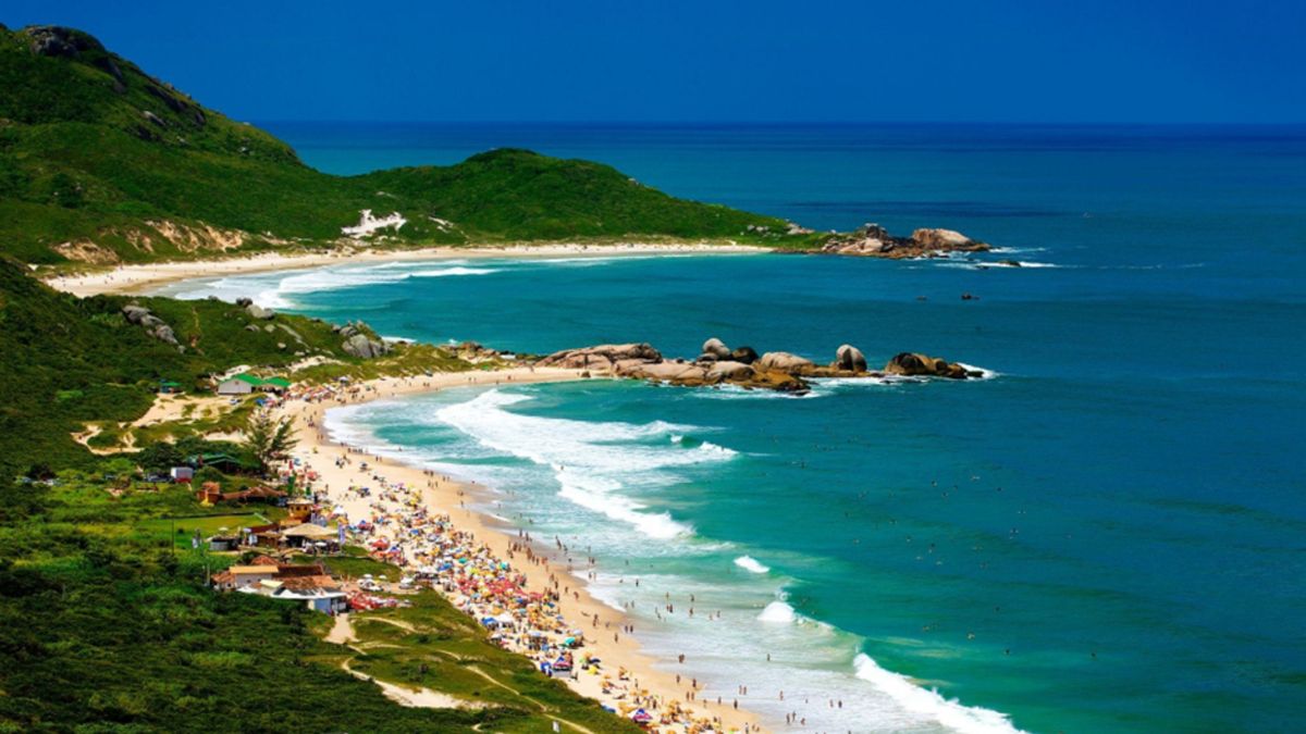 Con 2.500 vuelos más: LATAM confirma aumento de vuelos entre Chile y Brasil para estas vacaciones