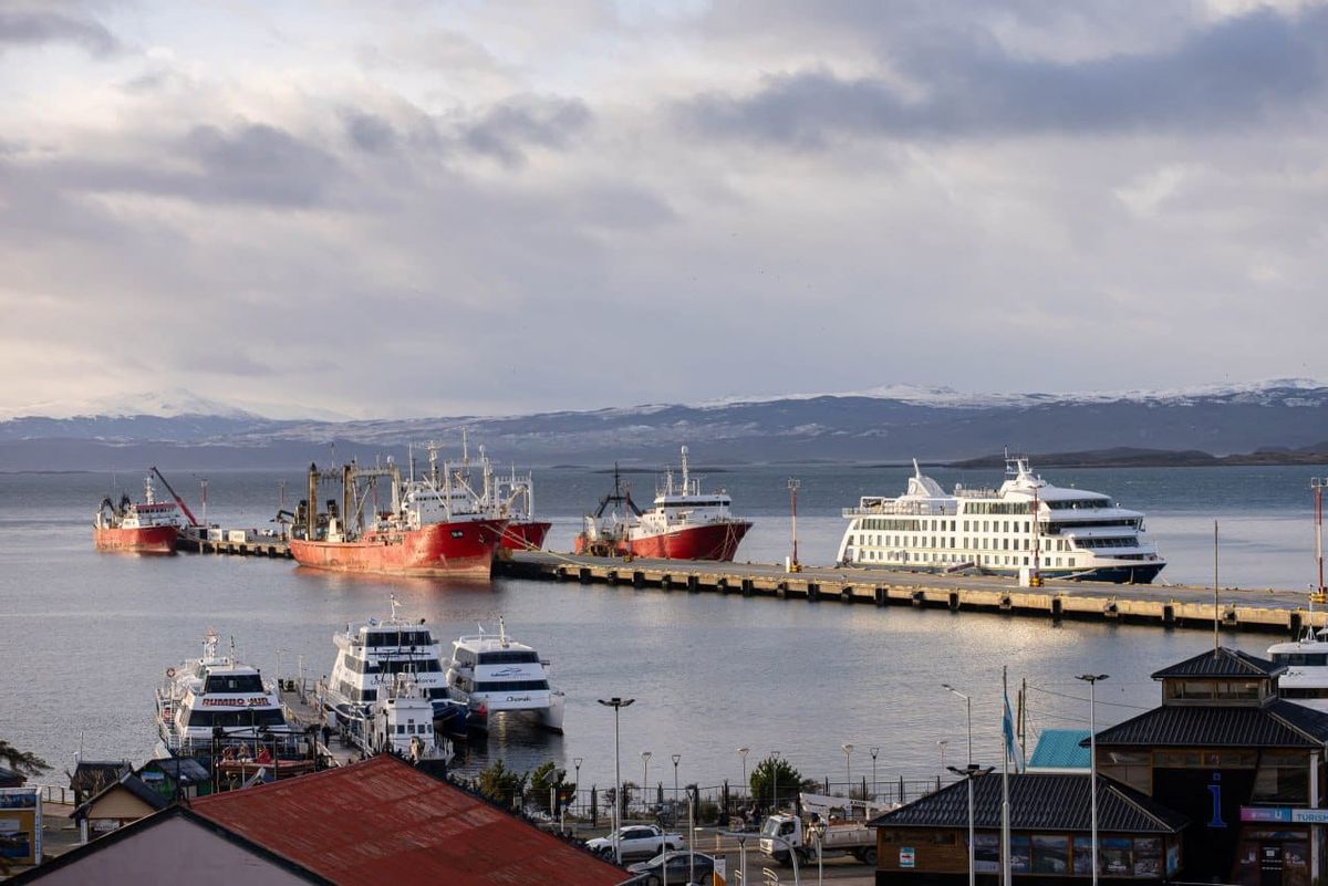 Ventus Australis dio inicio a la temporada de cruceros en Ushuaia.