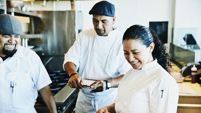 El grupo hotelero Accor obtiene certificación que demuestran que ofrecen una experiencia de trabajo con estándares mundiales.