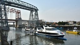Buenos Aires ya tiene un nuevo paseo por el Riachuelo que conecta en catamarán La Boca y Puerto Madero.