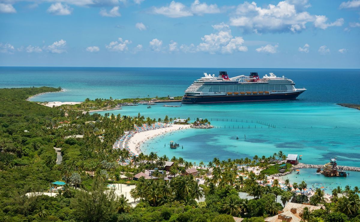 Castaway Cay, la isla privada de Disney Cruise Line en las Bahamas. Castaway Cay, la isla privada de Disney Cruise Line en las Bahamas.
