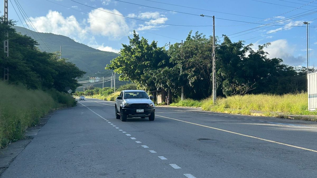 Corredor vial Loja-Catamayo. - Ladevi Medios y Soluciones Corredor vial Loja-Catamayo.