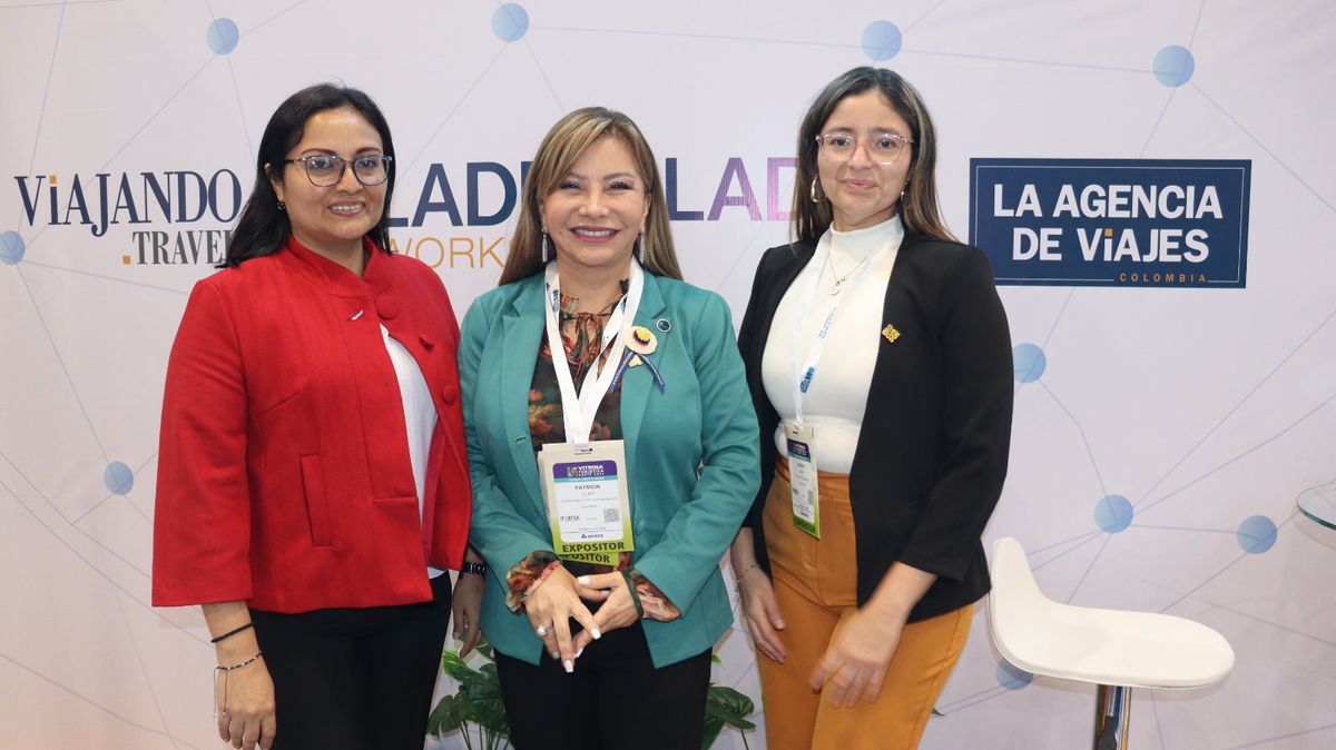 Equipo de la mayorista Tecnoreps's, encabezado por su presidenta ejecutiva, Patricia Elías (centro). 
