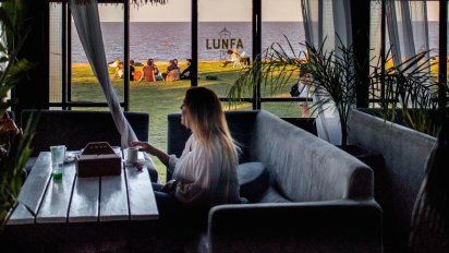 Te recomendamos 5 lugares donde comer o tomar algo con vistas al río un fin de semana en Buenos Aires.