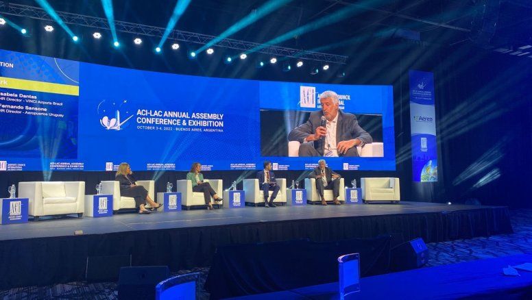 El panel de ACI-LAC que debatió sobre el empleo aeroportuario.