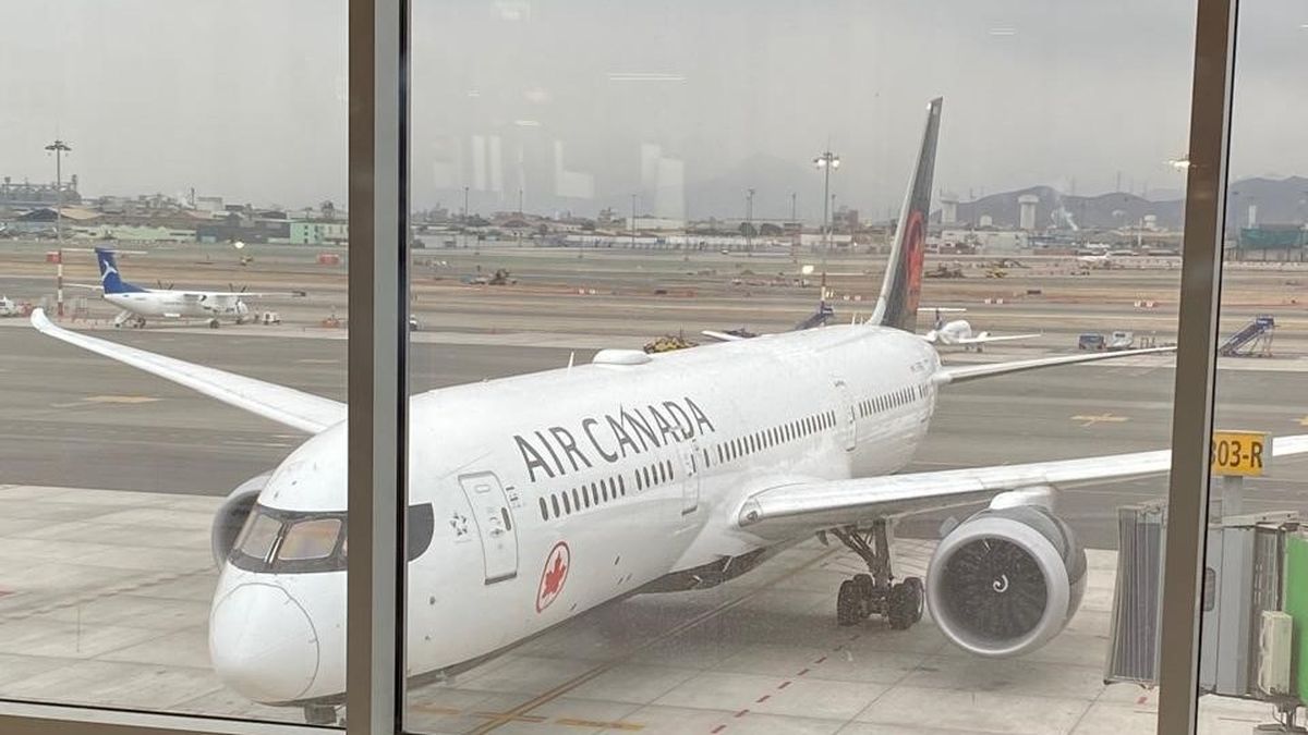 Las rutas de Toronto y Montreal serán operadas con modernas aeronaves Boeing 787-8 Dreamliner. Las rutas de Toronto y Montreal serán operadas con modernas aeronaves Boeing 787-8 Dreamliner.