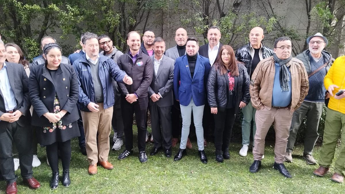 Diversas autoridades estuvieron presentes en el lanzamiento de la Asociación Gremial enfocada al comercio y turismo LGBT. 