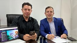 Mauricio Olmedo, gerente comercial de la asistencia al viajero Tu Viaje Protegido, y Rommel Andino, asesor comercial. 