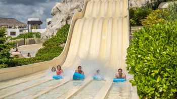 Descubre el parque acuático más grande del Caribe y por qué es una excelente opción para entretenerse.&nbsp;