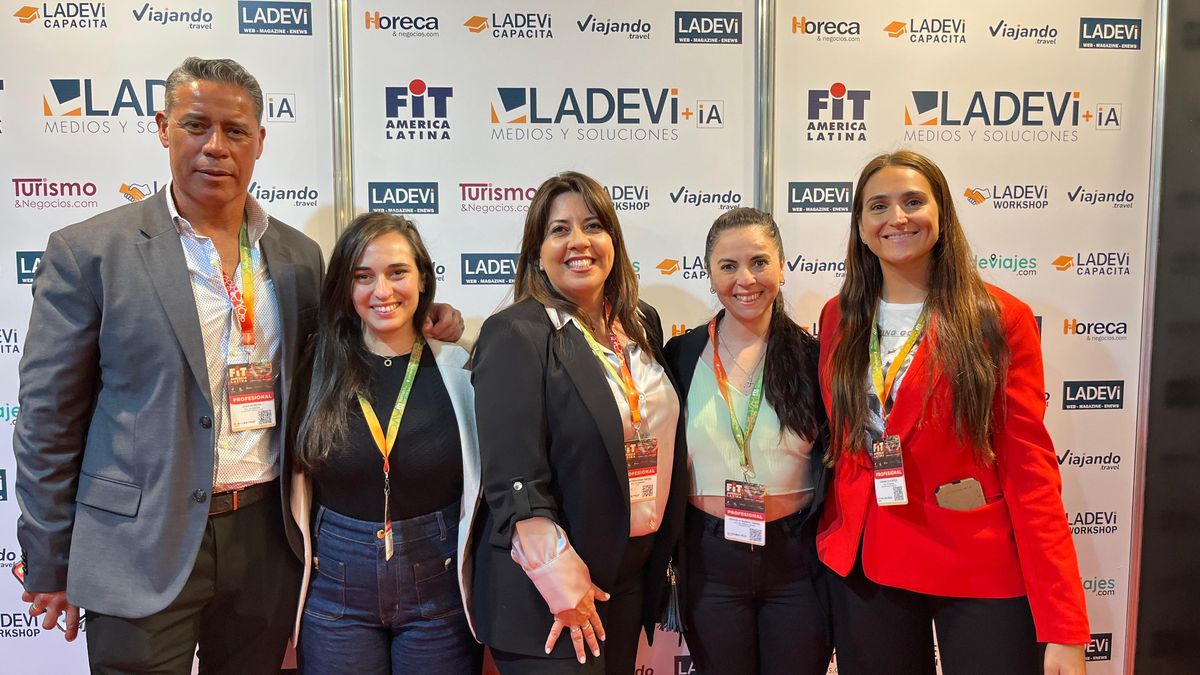 Full of Dreams: Juan Herrera, Marcela Marina Tisera, Maria Fernanda Nadal, Veronica Ludeña, Tamara Schlieper, Full of Dreams: Juan Herrera, Marcela Marina Tisera, Maria Fernanda Nadal, Veronica Ludeña, Tamara Schlieper,