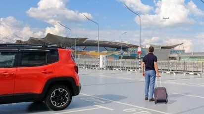 ¿Dónde dejar el auto en el Aeropuerto de Ezeiza?