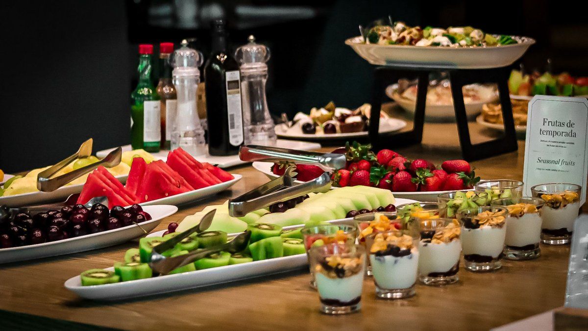 Hoteles en Buenos Aires: NH Collection Crillón propone un brunch distendido el domingo a la mañana.