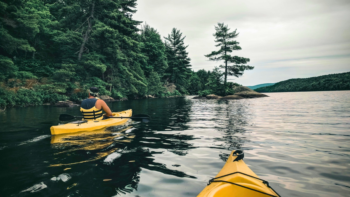 Descubre las experiencias que ofrece Canadá este otoño.