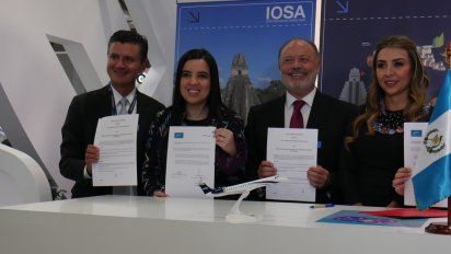 Julio Gamero, CEO de TAG Airlines; Anayansy Rodríguez, directora general del Inguat; Víctor Moneo Ocaña, director de Alianzas y Acuerdos Estratégicos de Iberia; y Marcela Toriello, presidenta de TAG Airlines.