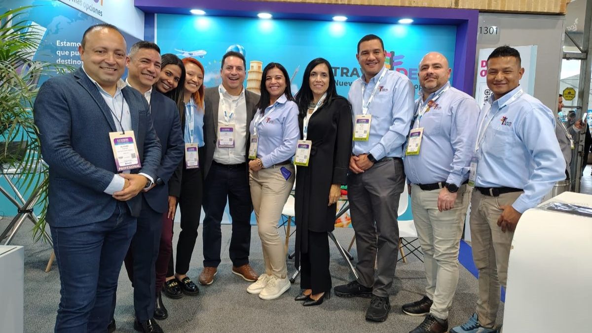 El equipo de Travel Depot.