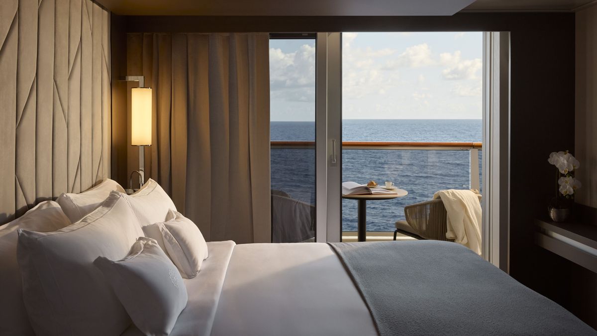 MSC Cruceros reinventa los viajes de lujo a través de Explora Journeys con cruceros elegantes y atención personalizada.