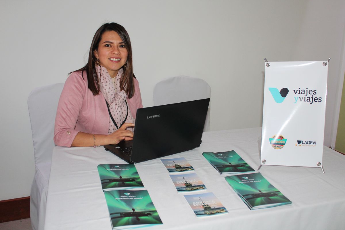 Gloria Caicedo, directora Comercial de Viajes y Viajes.