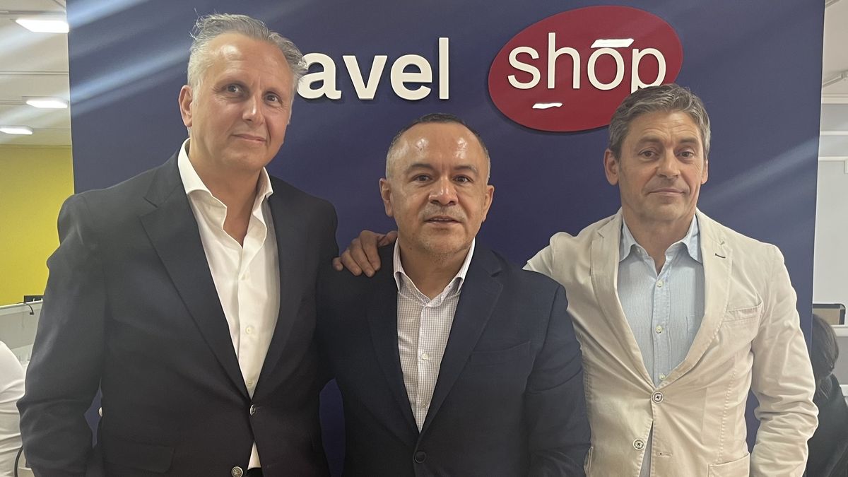 David Moré Pacheco, CEO de Mapa Group Travel; Miguel Galicia, director general de Operadora Travel Shop; y Alfonso García, nuevo director comercial de Mapaplus para Latinoamérica.