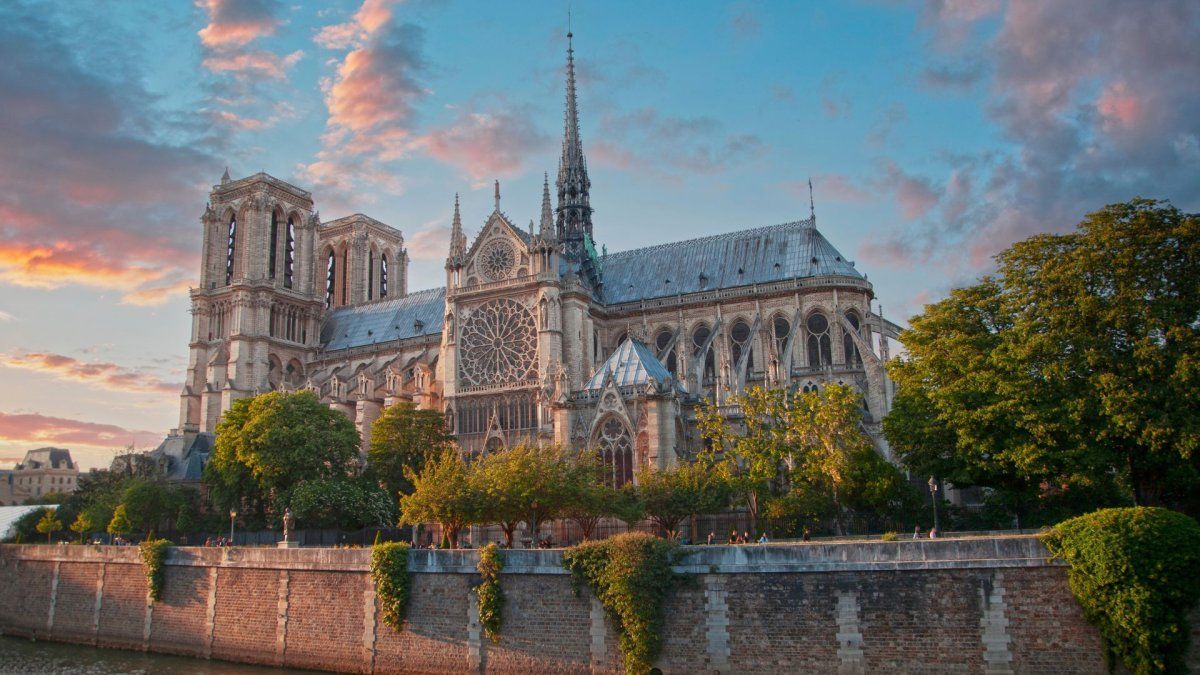 La Catedral de Notre-Dame fue reabierta al público te contamos cómo y porqué volver a visitarla.