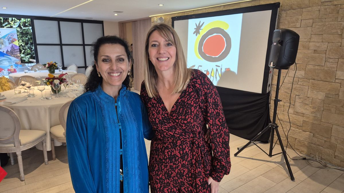 Soraya Zaoudi Márquez, responsable de Marketing y Prensa en Colombia y el Caribe de Turespaña, y Elvira Marcos Salazar, consejera de Turismo de la Embajada de España en Colombia.