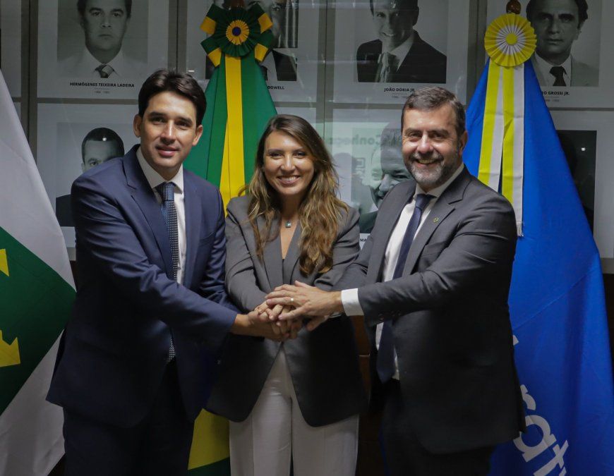 Silvio Costa Filho, Ana Carla Machado Lopes y Marcelo Freixo, en el lanzamiento del PATI de Brasil.