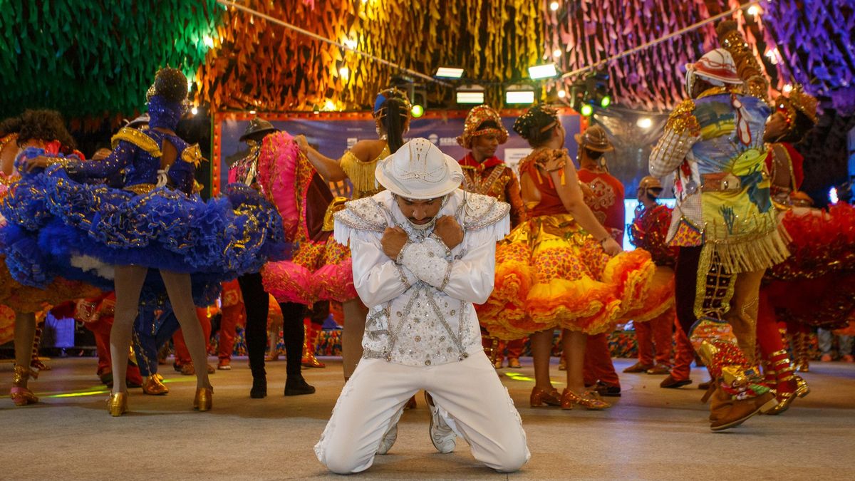 Aracaju, capital de Sergipe, tiene varias fiestas con grandes atracciones y excelente organización que se pueden combinar con naturaleza, playas y más. Aracaju, capital de Sergipe, tiene varias fiestas con grandes atracciones y excelente organización que se pueden combinar con naturaleza, playas y más.