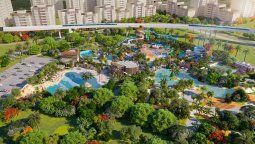 Vacacionesen Medio Oriente: el FlowRider® Triple en el Grand Hyatt Dubai es una atracciónde surf de vanguardia. 