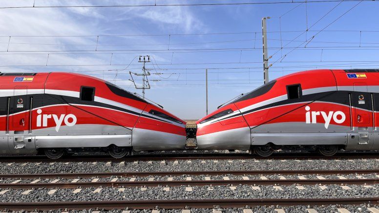 Trenes de la compañía iryo.