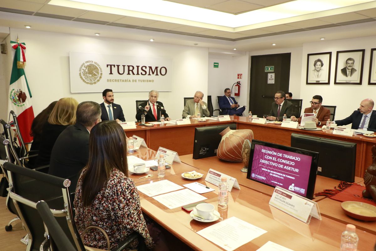 Sectur y Asetur acuerdan acciones conjuntas para&nbsp; incentivar el turismo en México.