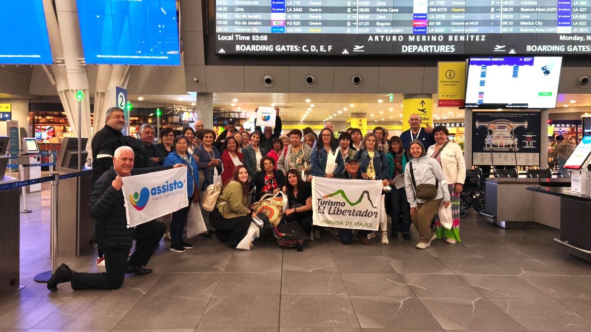 Assisto Tu Viaje junto a pasajeros de TL-Travel.