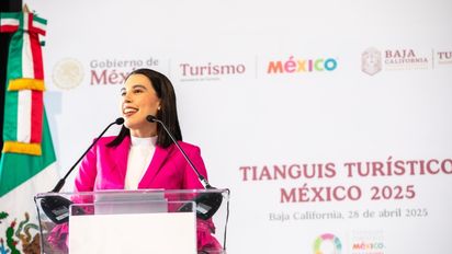Josefina Rodríguez Zamora durante su discurso en la inauguración del 49° Tianguis Turístico.